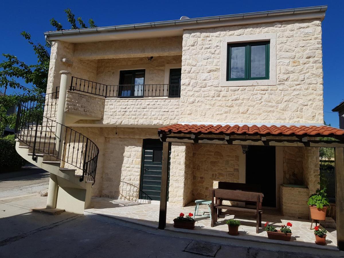 ביבינייה Holiday Home Jakov מראה חיצוני תמונה