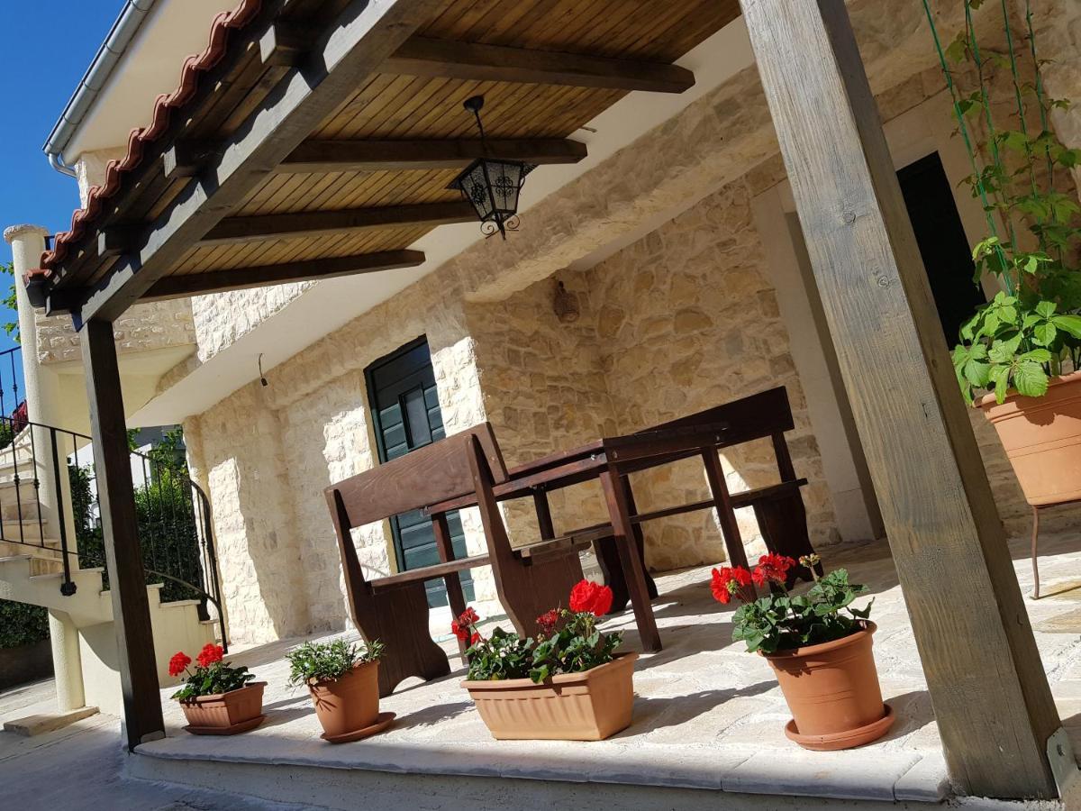 ביבינייה Holiday Home Jakov מראה חיצוני תמונה